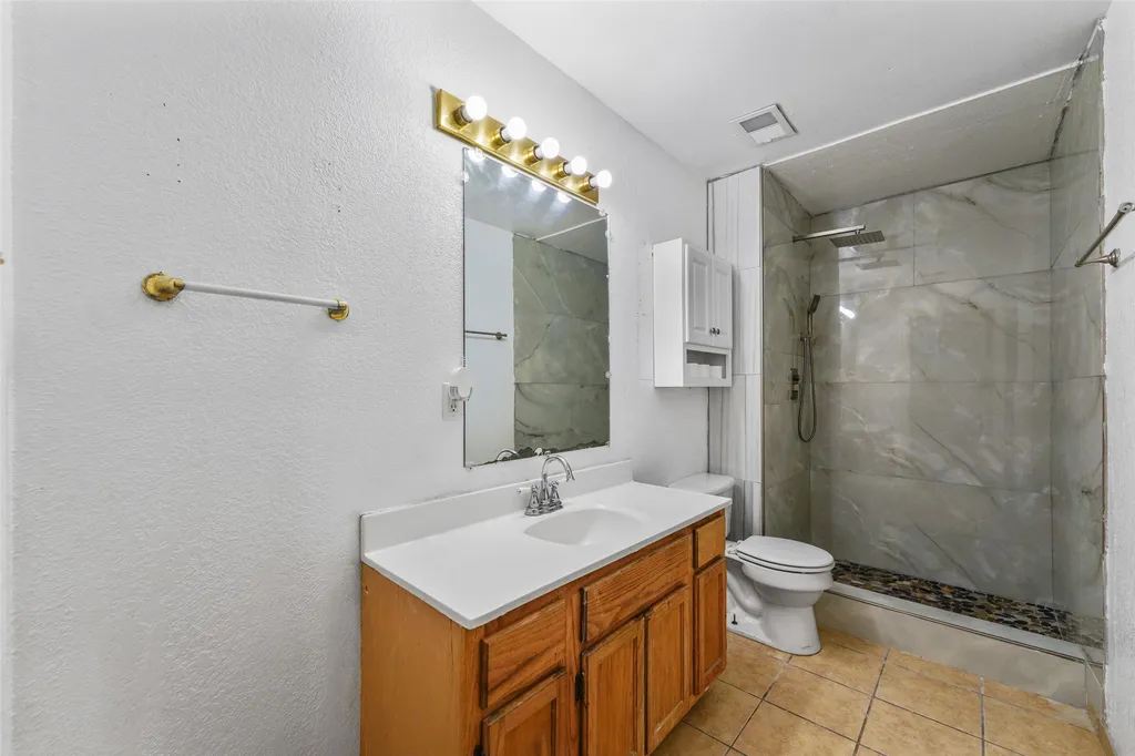 1112 Caprice Drive Grand Saline TX 75140