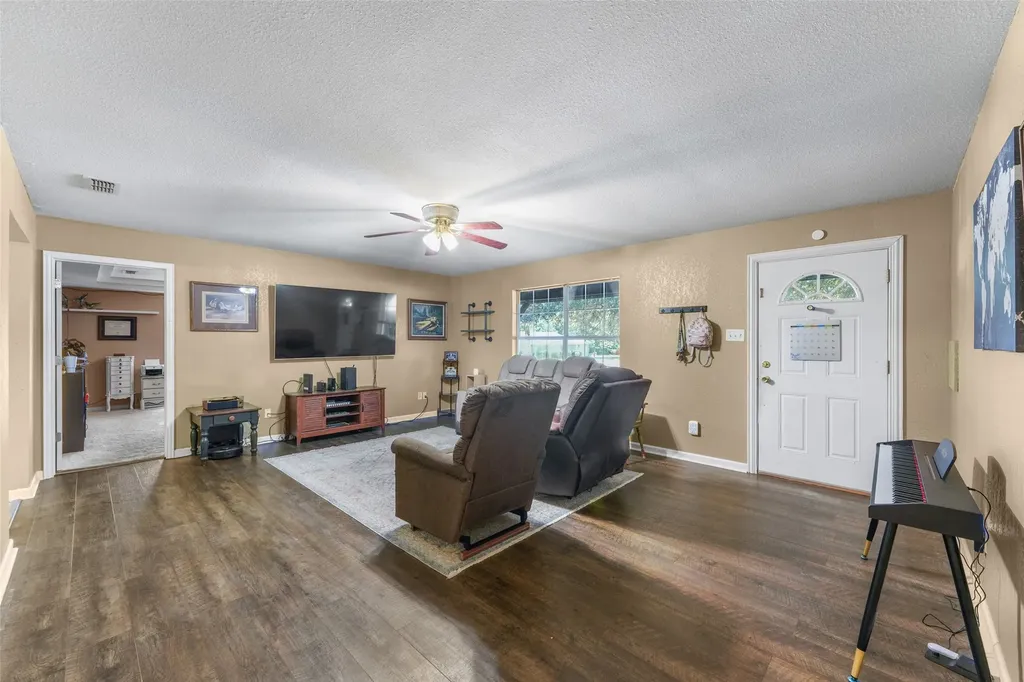 1112 Caprice Drive Grand Saline TX 75140
