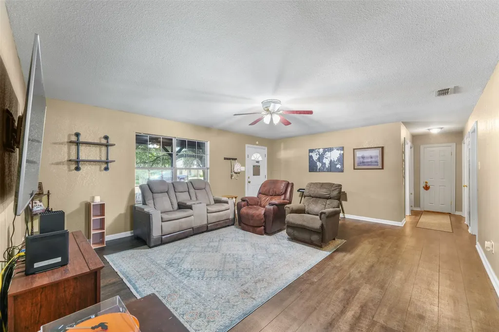 1112 Caprice Drive Grand Saline TX 75140