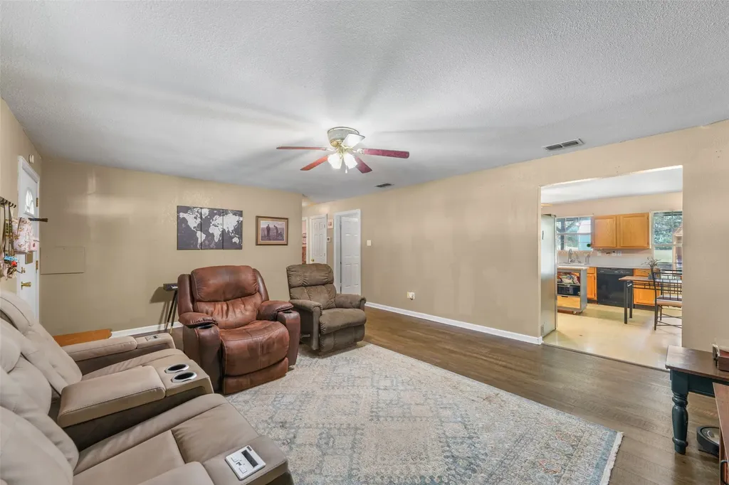1112 Caprice Drive Grand Saline TX 75140