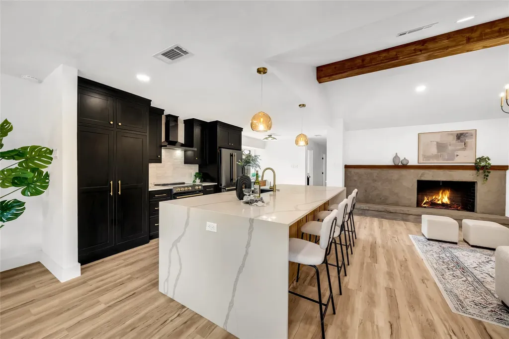4109 Candlenut Lane Dallas TX 75244