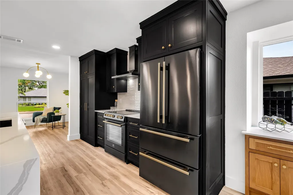 4109 Candlenut Lane Dallas TX 75244