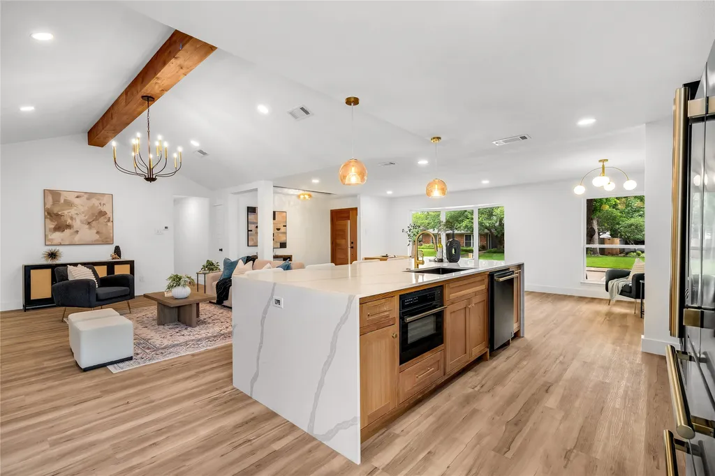 4109 Candlenut Lane Dallas TX 75244