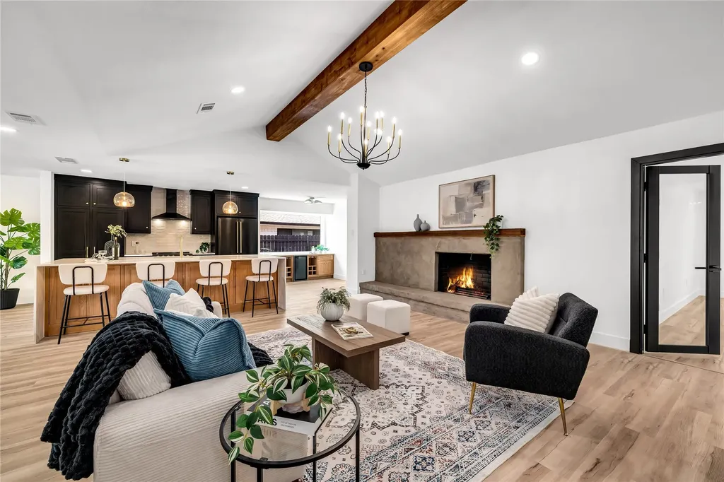 4109 Candlenut Lane Dallas TX 75244