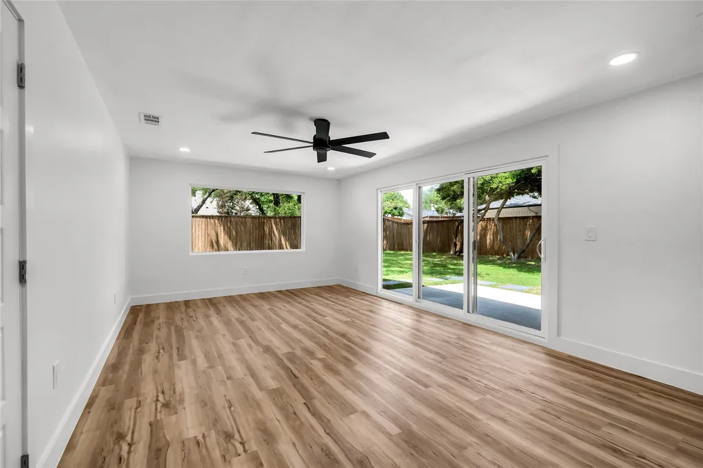 4109 Candlenut Lane Dallas TX 75244