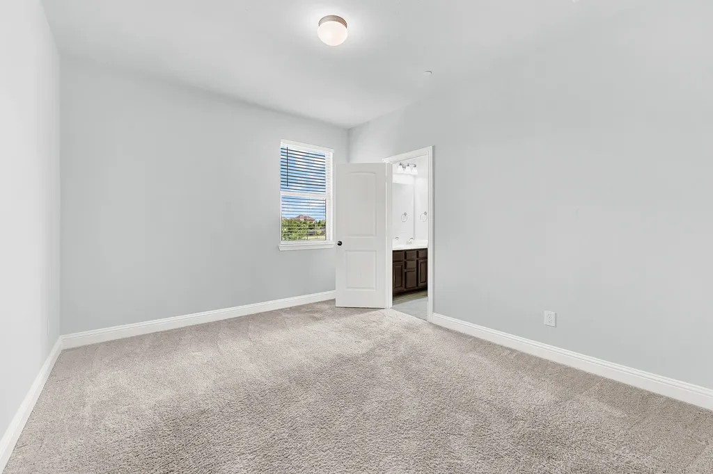 295 Crystal Cove Sunnyvale TX 75182