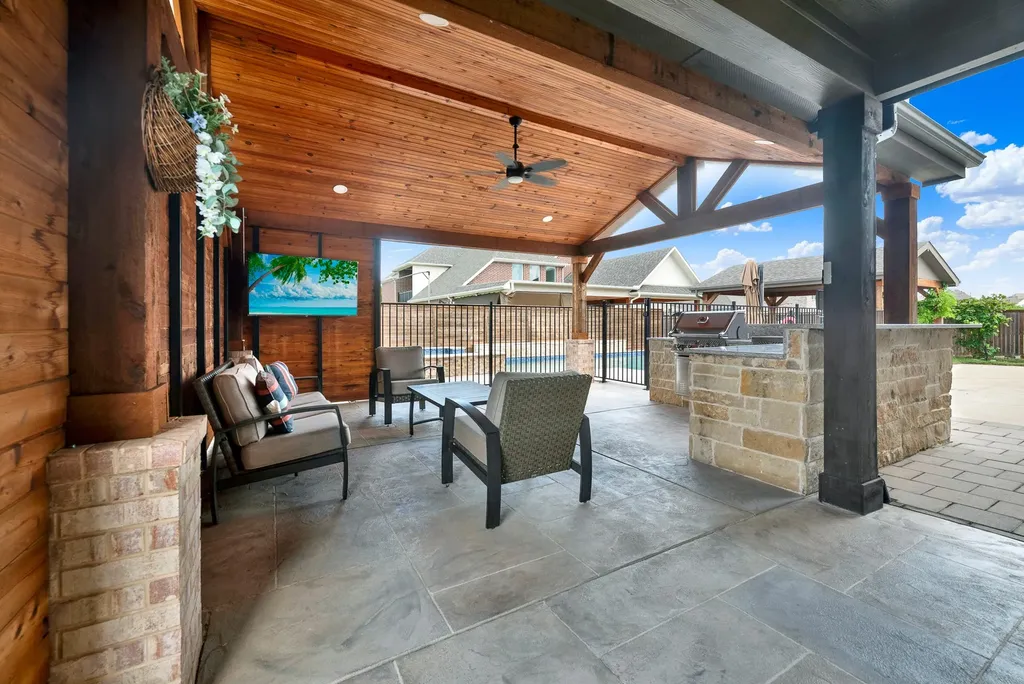 295 Crystal Cove Sunnyvale TX 75182
