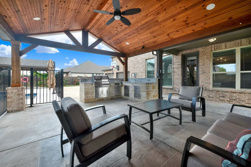 295 Crystal Cove Sunnyvale TX 75182