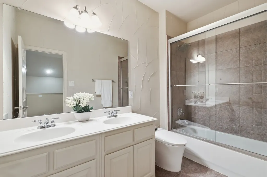 8208 Barrymoore Lane Plano TX 75025