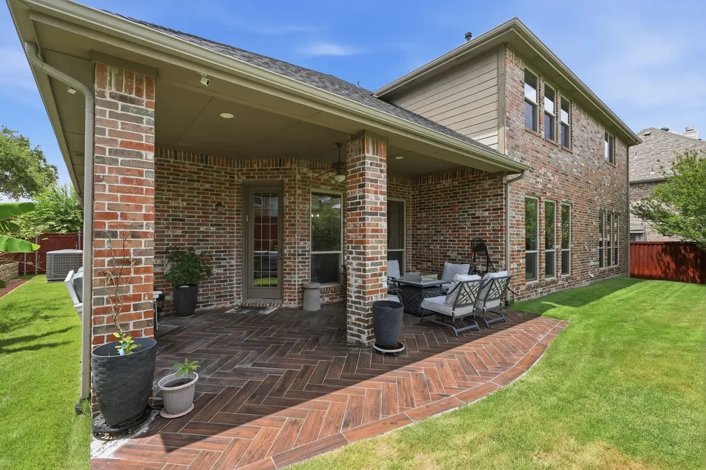 8208 Barrymoore Lane Plano TX 75025