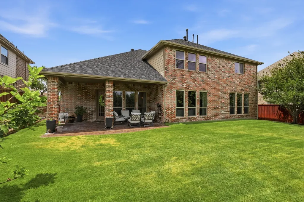 8208 Barrymoore Lane Plano TX 75025