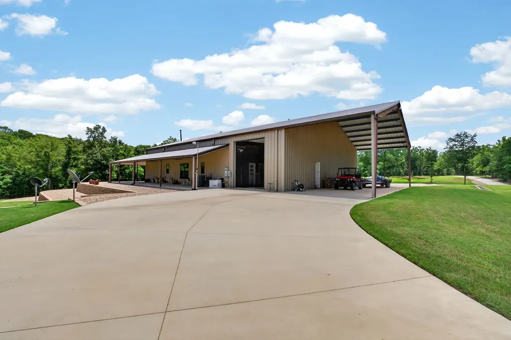 6161 County Road 291 E Kilgore TX 75662