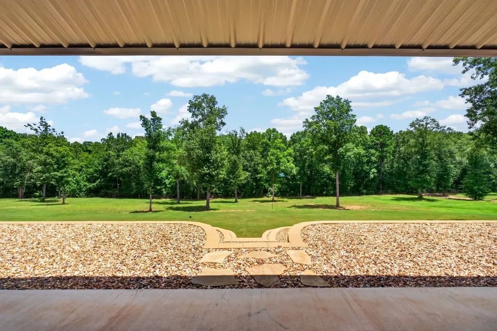 6161 County Road 291 E Kilgore TX 75662