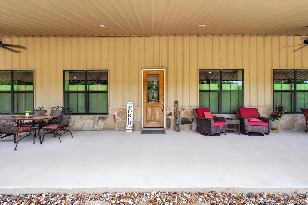 6161 County Road 291 E Kilgore TX 75662