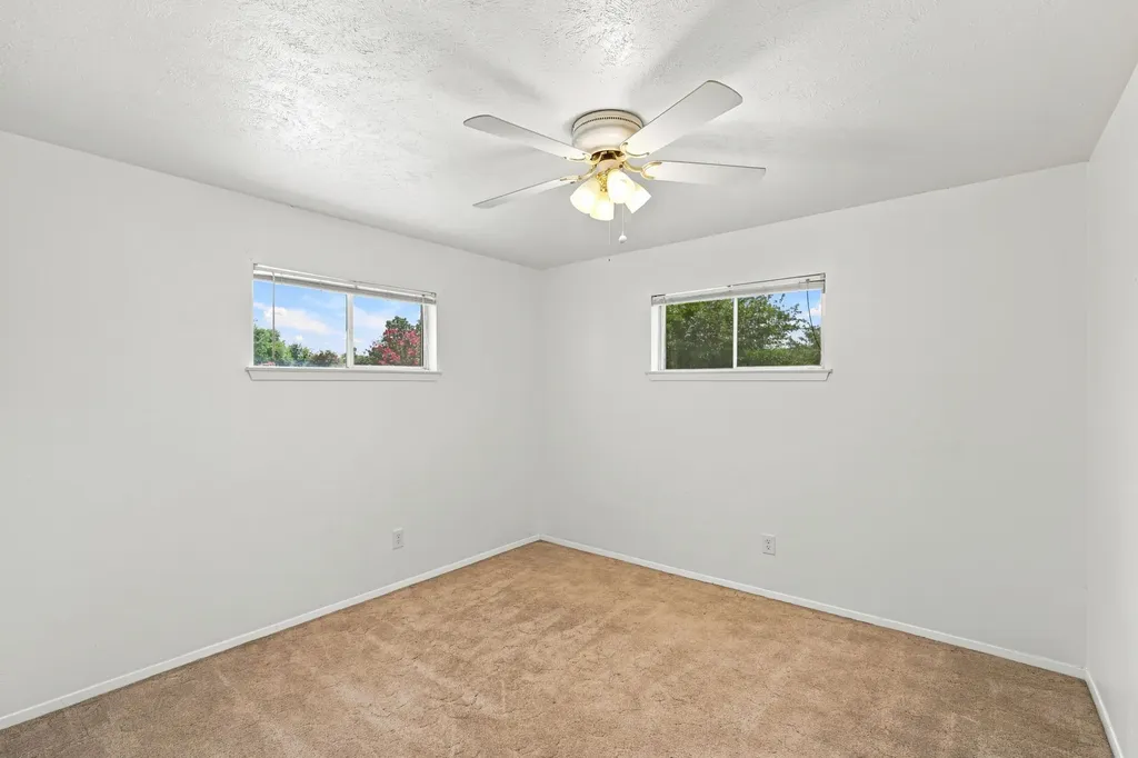 1508 Hillside Drive Midlothian TX 76065