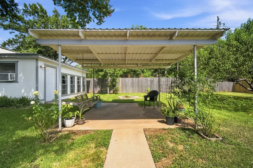 1508 Hillside Drive Midlothian TX 76065
