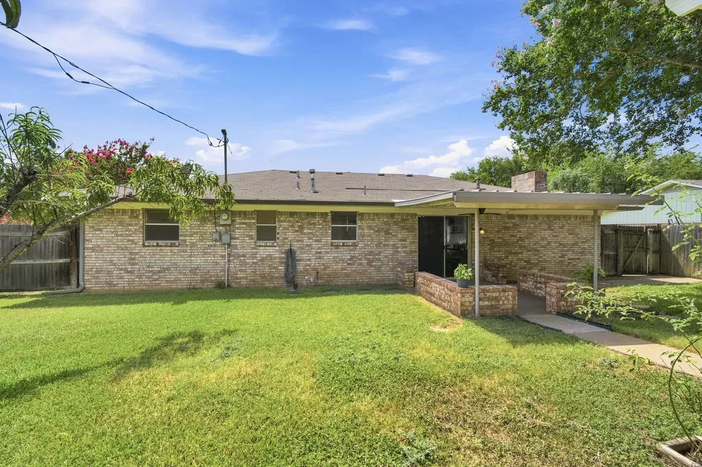 1508 Hillside Drive Midlothian TX 76065