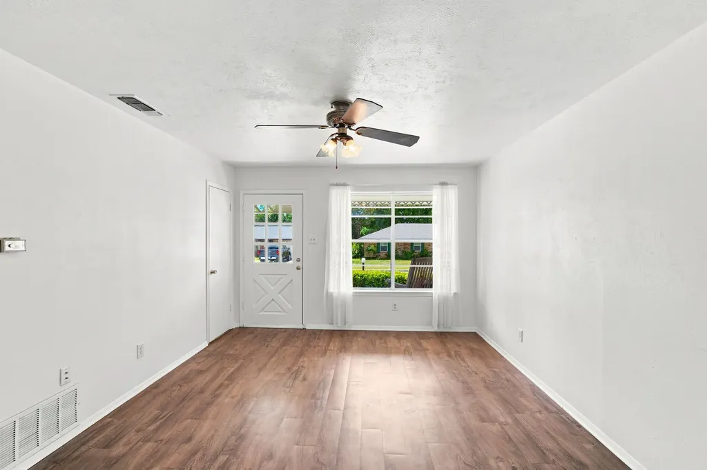1508 Hillside Drive Midlothian TX 76065