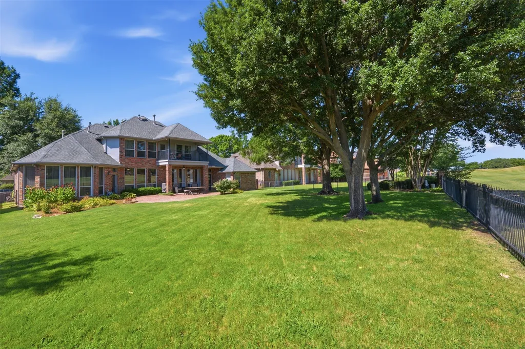 869 Thomas Crossing Drive Fort Worth TX 76028