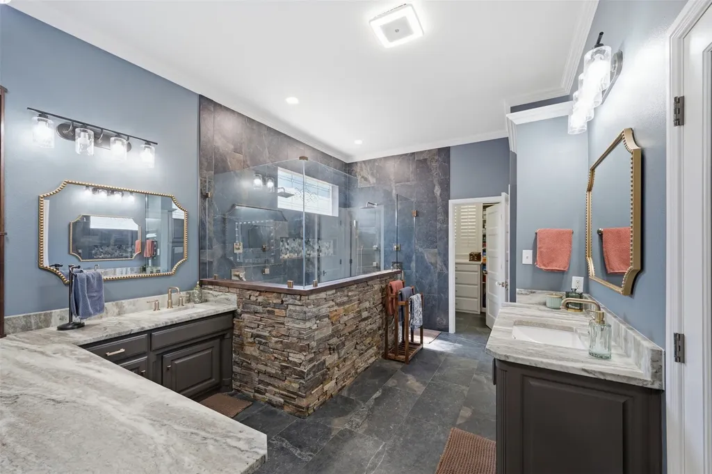 869 Thomas Crossing Drive Fort Worth TX 76028