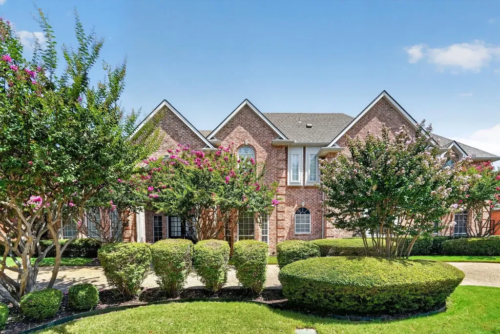 4827 Sandestin Drive Dallas TX 75287