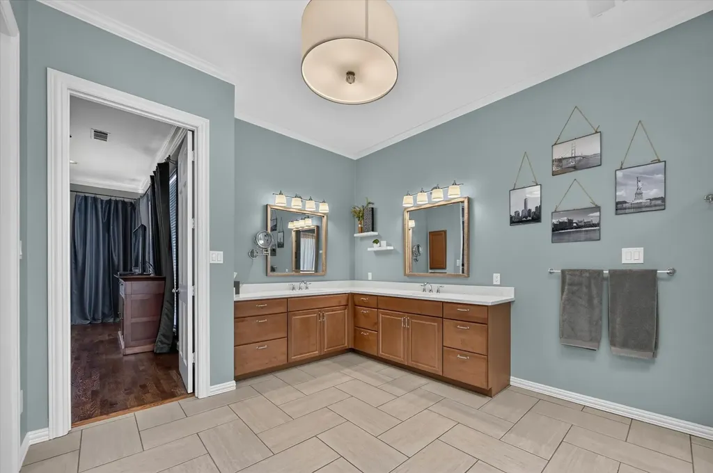 4827 Sandestin Drive Dallas TX 75287
