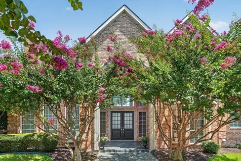 4827 Sandestin Drive Dallas TX 75287