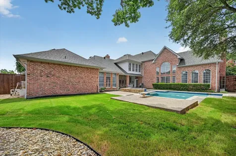 4827 Sandestin Drive Dallas TX 75287