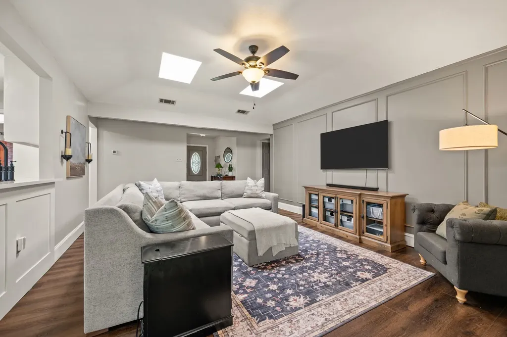 1337 Storm Drive Bedford TX 76022