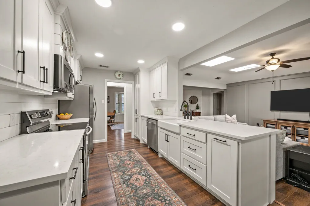 1337 Storm Drive Bedford TX 76022
