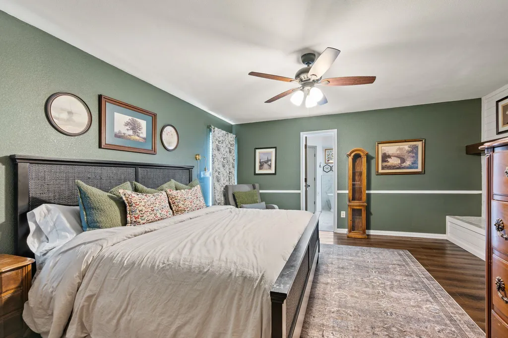 1337 Storm Drive Bedford TX 76022