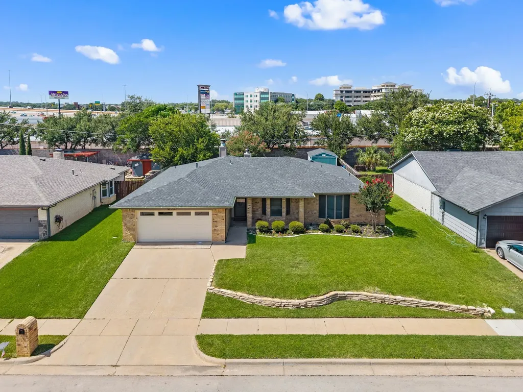 1337 Storm Drive Bedford TX 76022