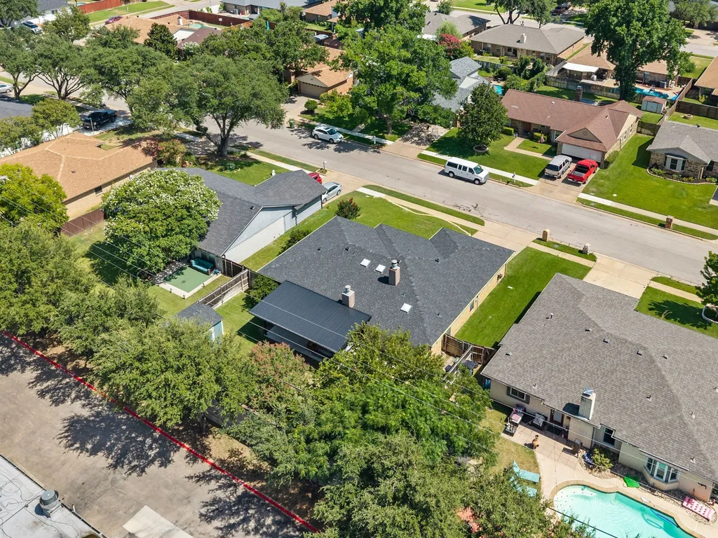 1337 Storm Drive Bedford TX 76022