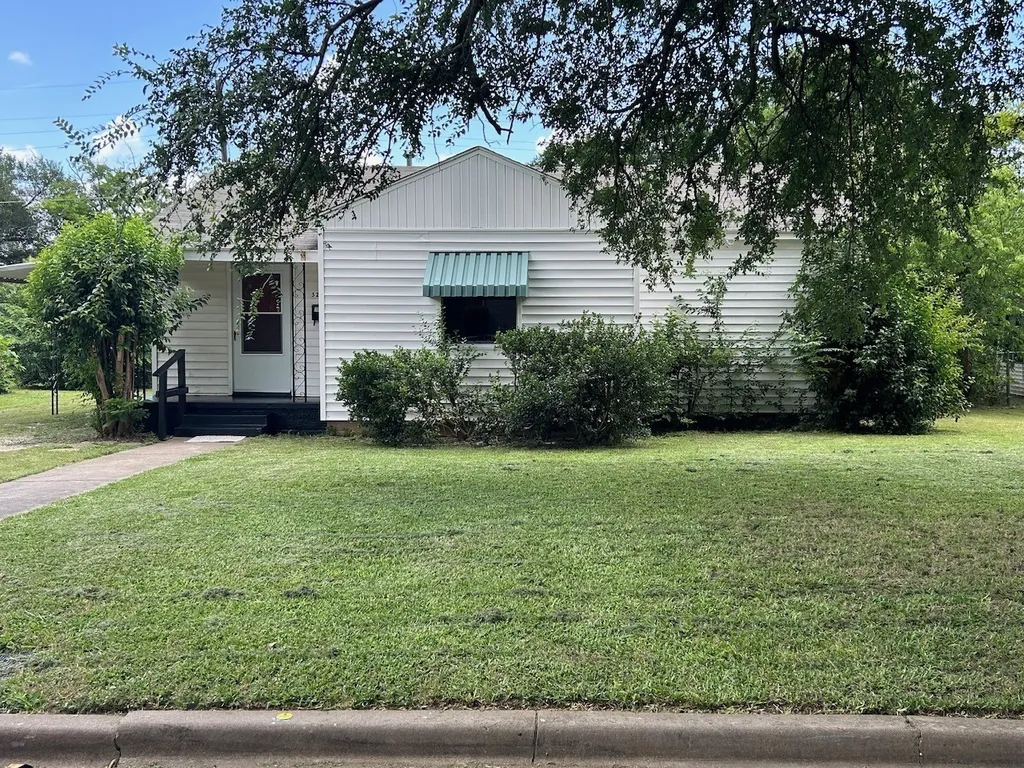 3208 Willowbrook Street Waco TX 76711