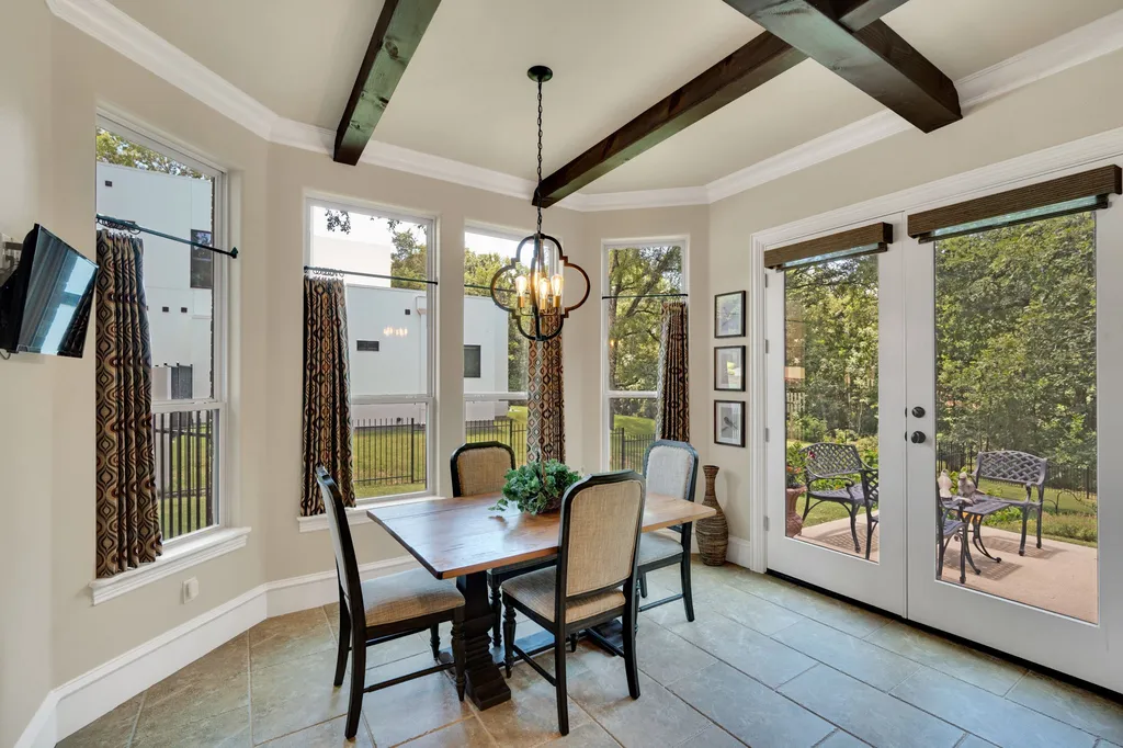 1811 Magic Valley Lane Cedar Hill TX 75104