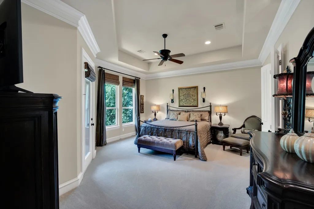 1811 Magic Valley Lane Cedar Hill TX 75104