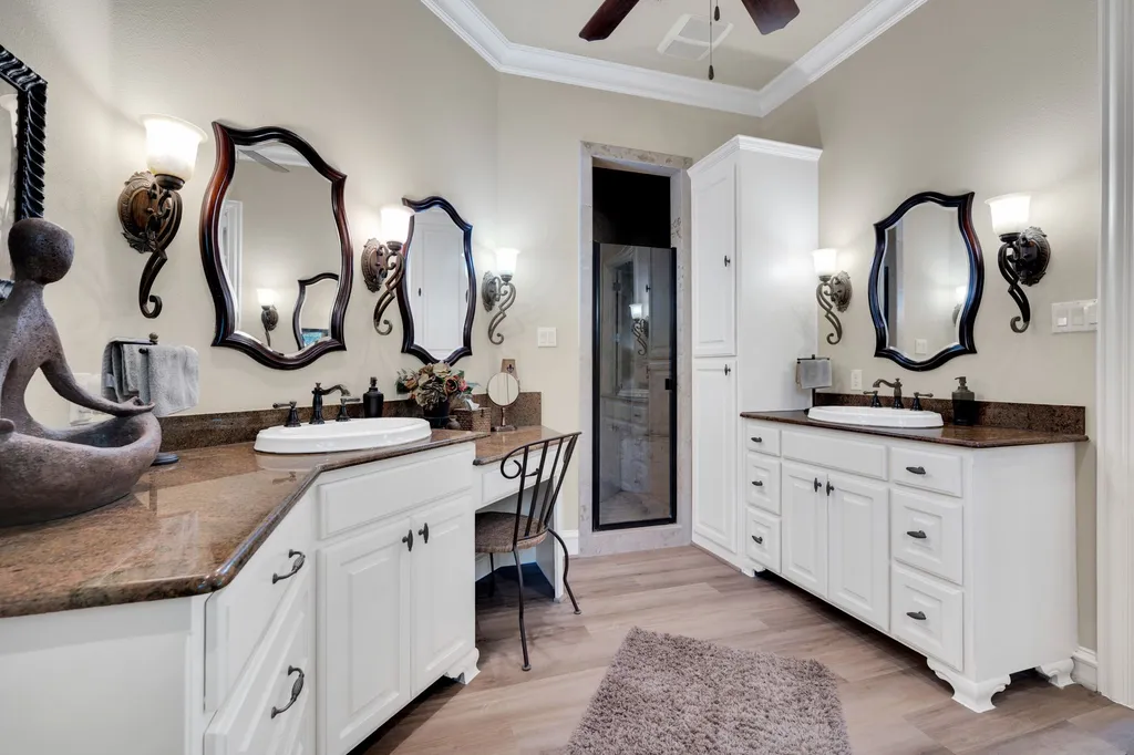 1811 Magic Valley Lane Cedar Hill TX 75104