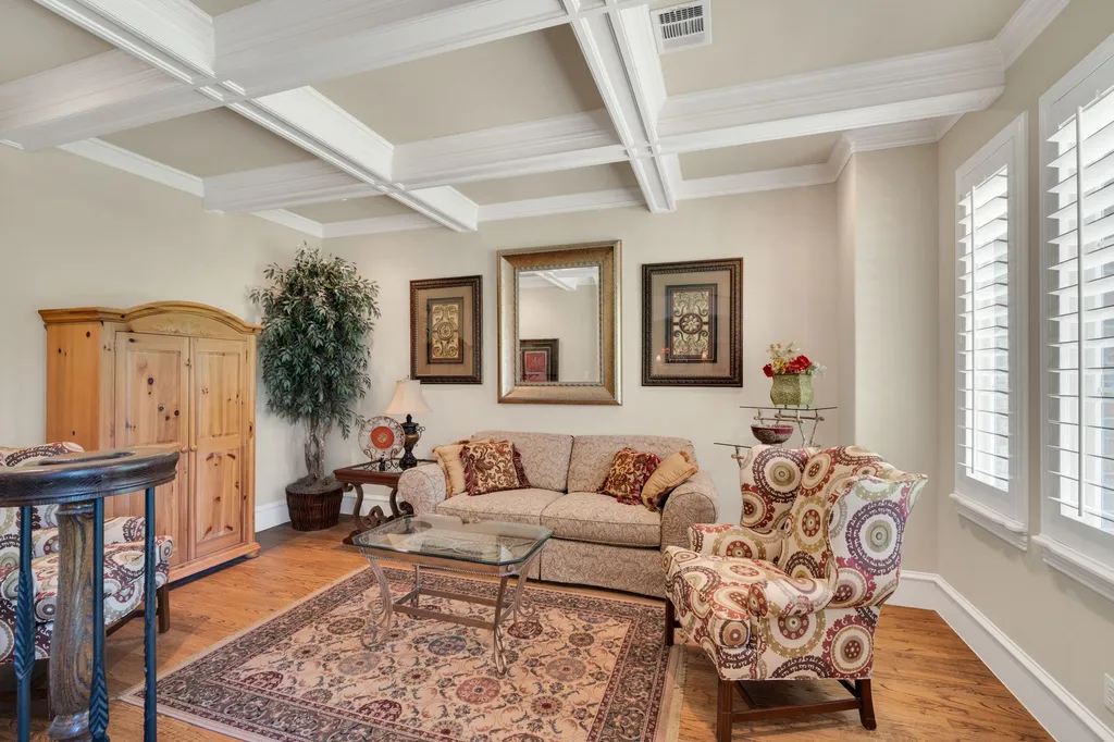 1811 Magic Valley Lane Cedar Hill TX 75104