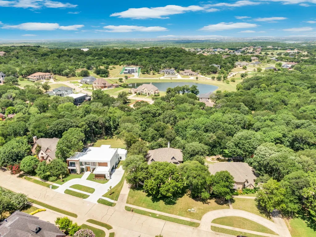 1811 Magic Valley Lane Cedar Hill TX 75104