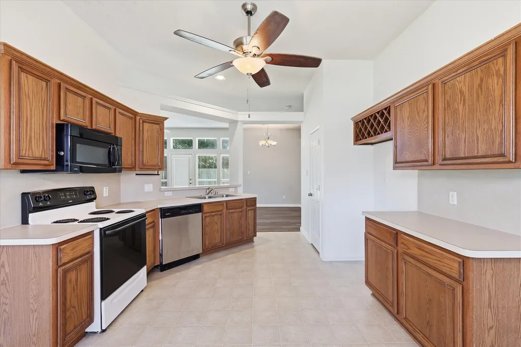 5308 Kayanne Lane Denton TX 76208