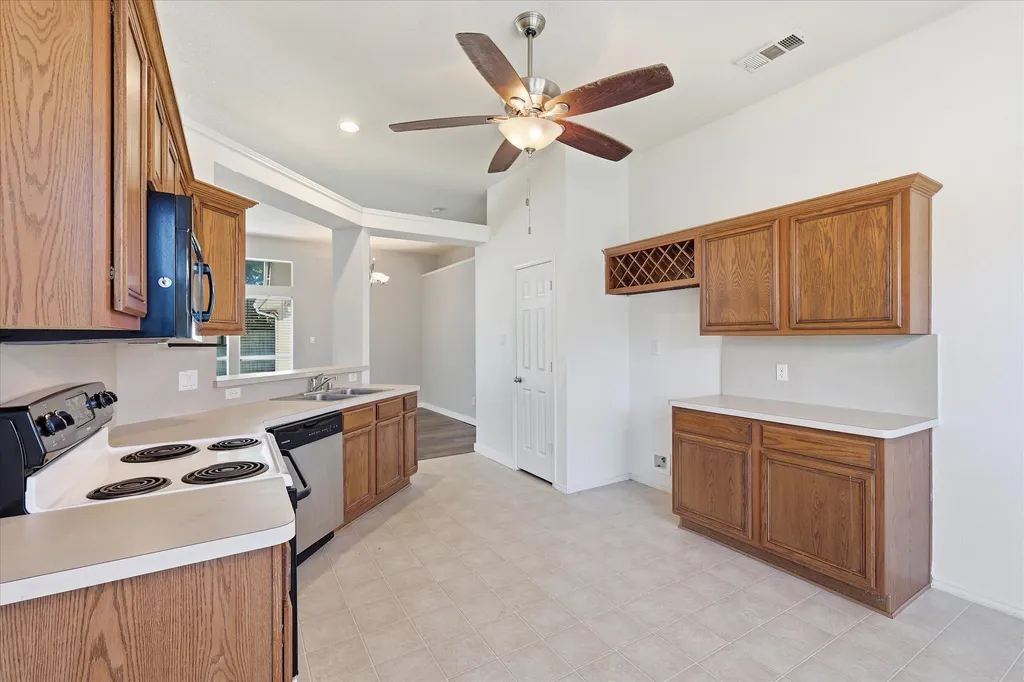5308 Kayanne Lane Denton TX 76208