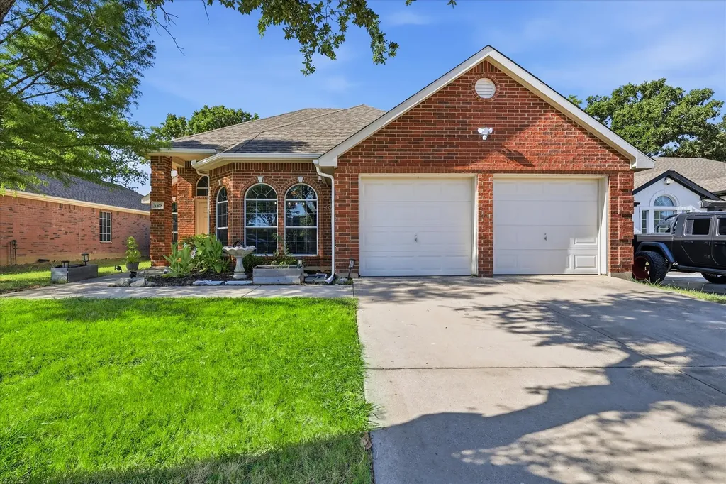5308 Kayanne Lane Denton TX 76208