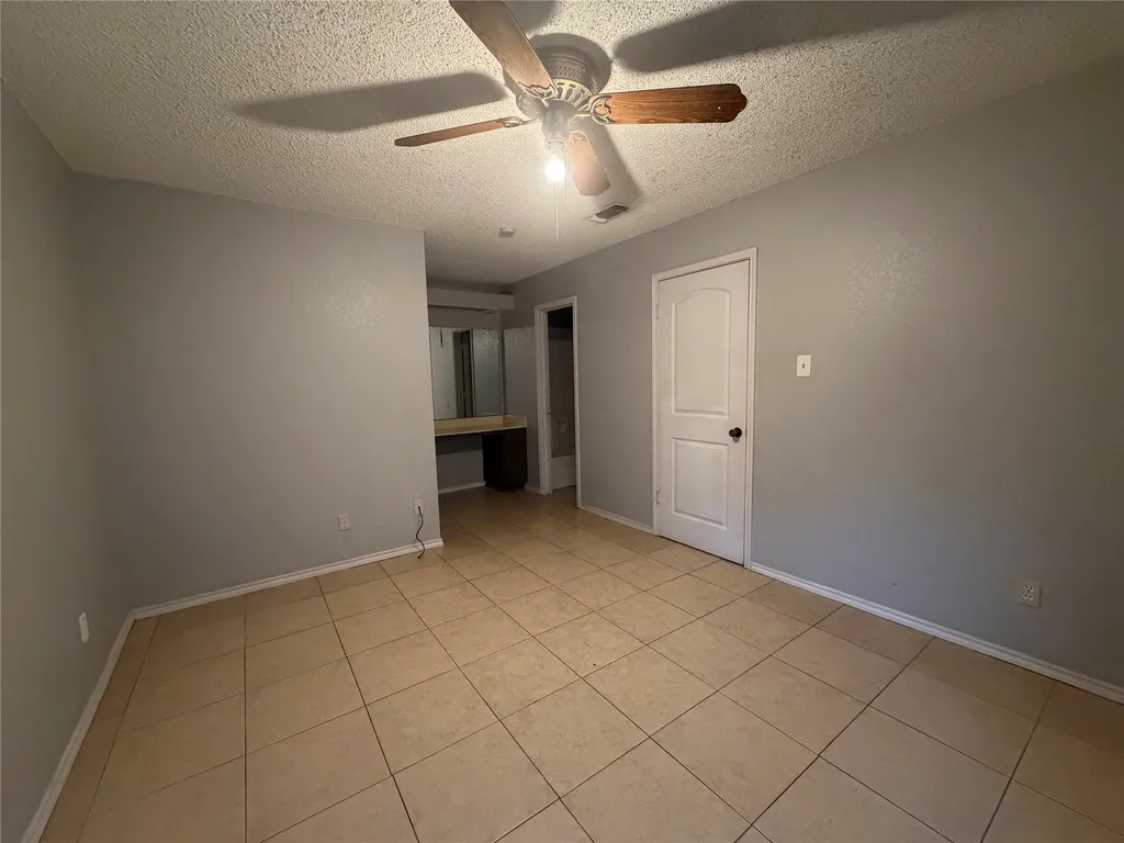 1712 San Rafael Street Fort Worth TX 76134