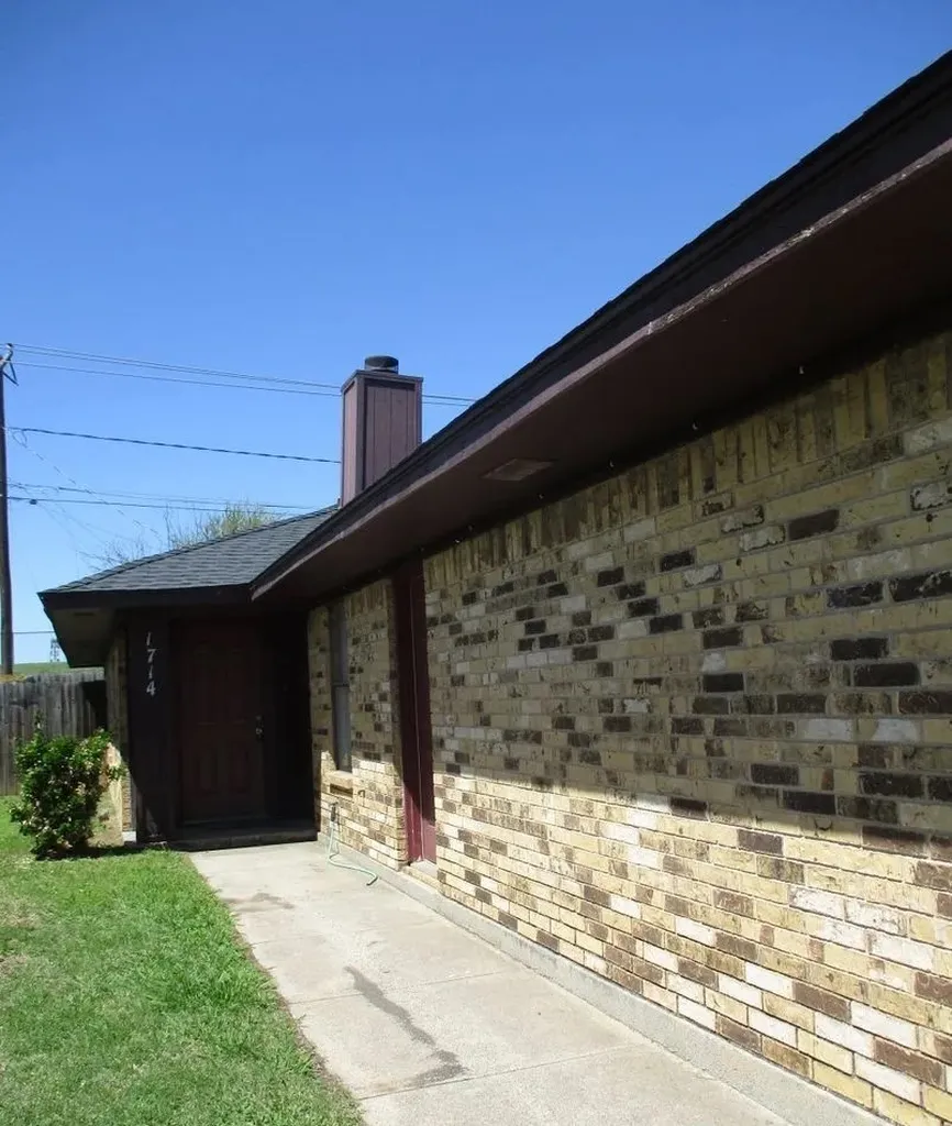 1712 San Rafael Street Fort Worth TX 76134