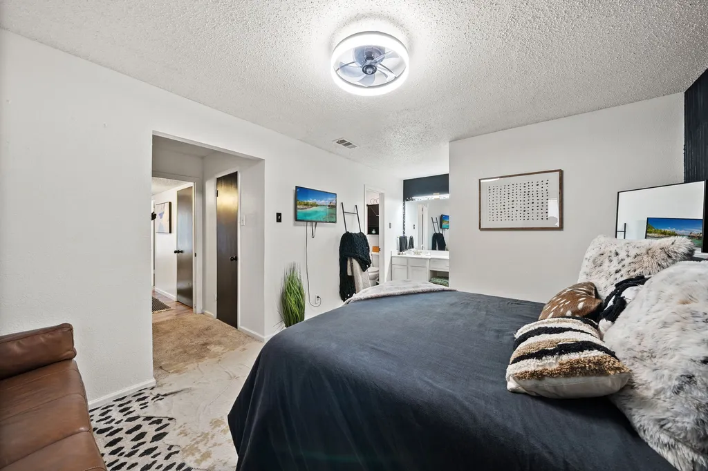 5335 Bent Tree Forest Drive Dallas TX 75248