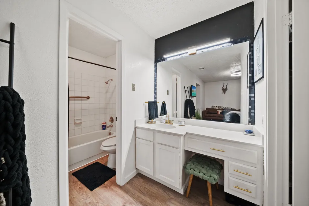 5335 Bent Tree Forest Drive Dallas TX 75248