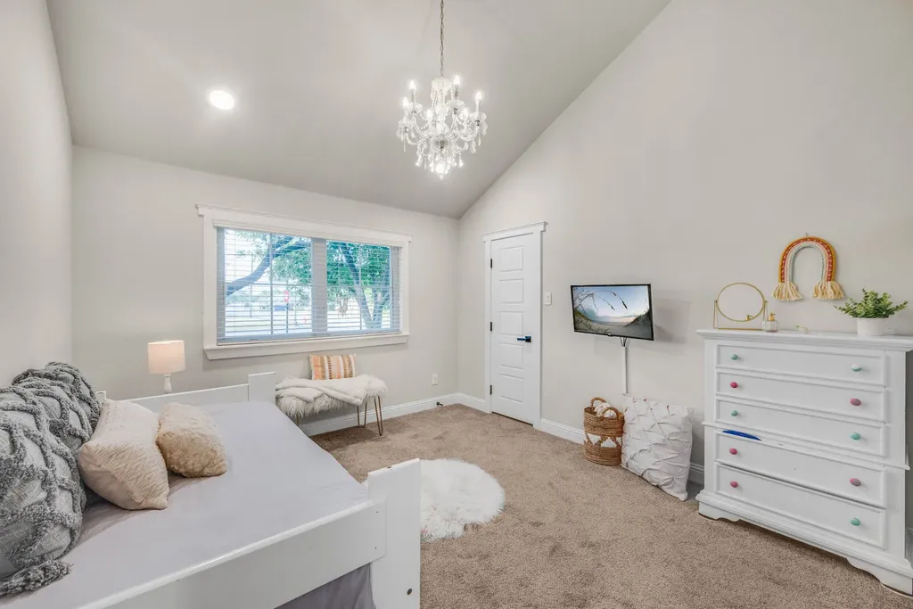 310 Travis Street Roanoke TX 76262