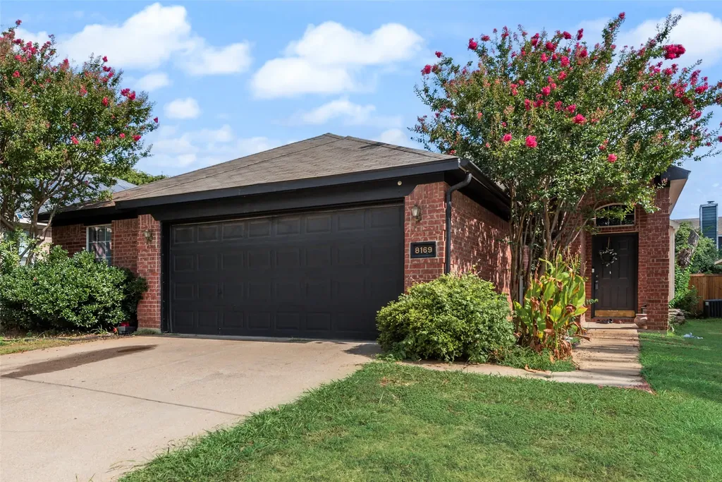 8169 Royal Terrace Lane Fort Worth TX 76120