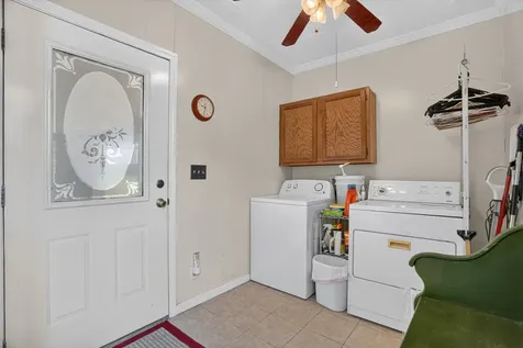 13143 N Highway 281 Perrin TX 76486