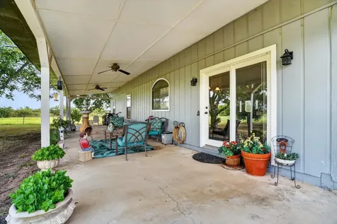 13143 N Highway 281 Perrin TX 76486